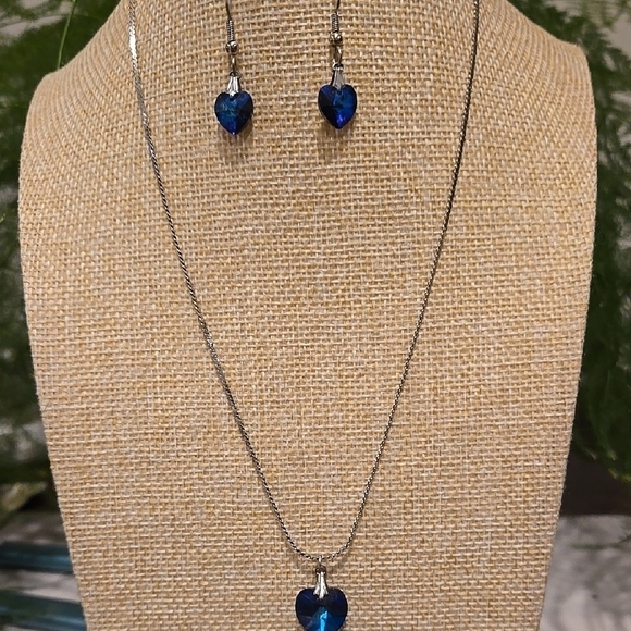 Jewelry - Elegant Blue Heart Necklace and Earring Set